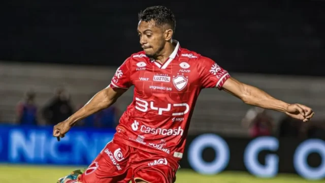 Não dá para respirar! Vila Nova passa à frente de novo mas toma o empate em seguida