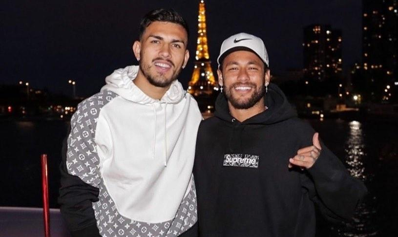 Neymar exibe camisa de Paredes após eliminação do Vasco para o Boca e reacende rixa com Thiago Mendes