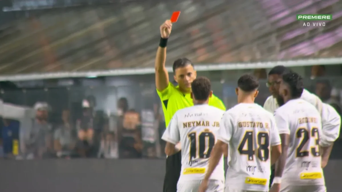Neymar perde a cabeça e é expulso em Santos x Bahia