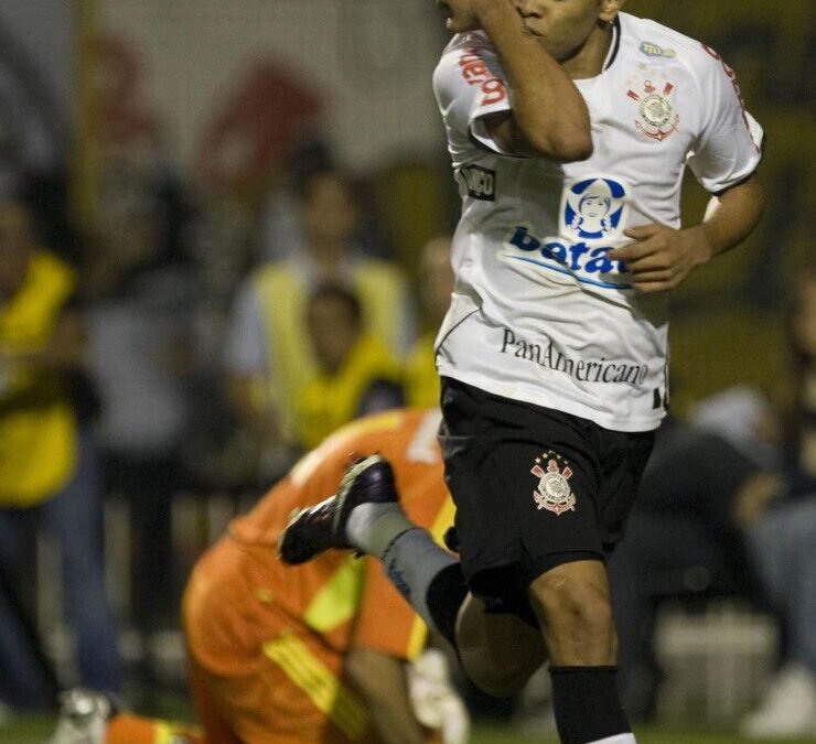 Novidade na Kings League? Relembre a carreira de Dentinho no futebol