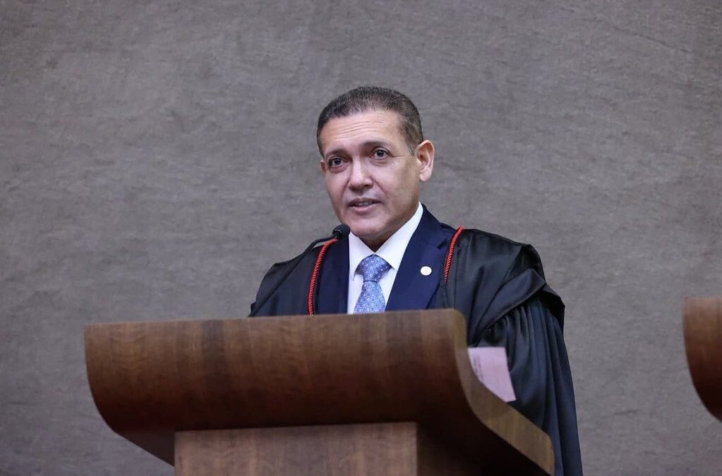 Nunes Marques cita “absoluta segurança” no processo eleitoral e diz ter ligado a Lula e Flávio