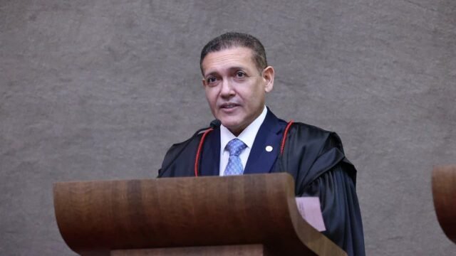 Nunes Marques cita “absoluta segurança” no processo eleitoral e diz ter ligado a Lula e Flávio