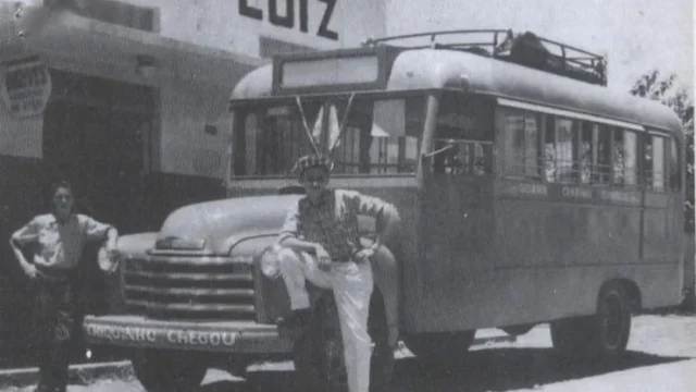 Ônibus que fazia Goiânia-Campinas quando a capital nasceu andava a 10 km/h, sofria em ladeiras e tinha nome engraçado