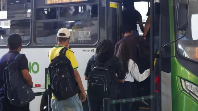 Ônibus serão gratuitos em Goiânia e região neste domingo de eleições