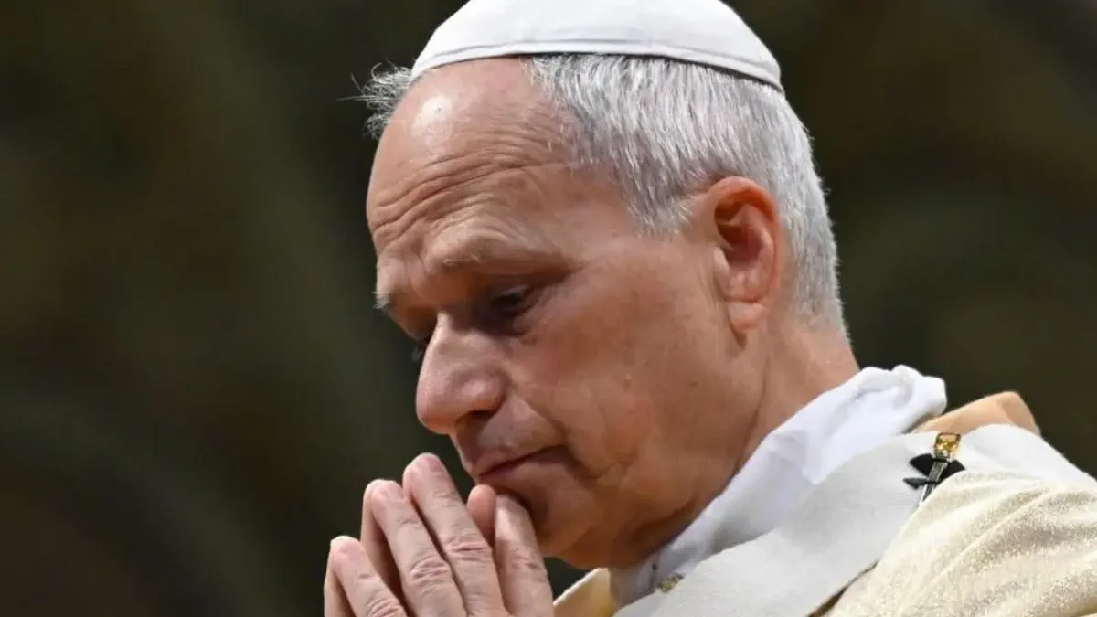 Papa Leão 14 será internado para retirar nódulo no pulmão; cirurgia será nesta terça
