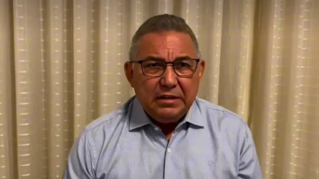 Pastor é condenado a pagar R$ 50 mil após associar autismo ao diabo