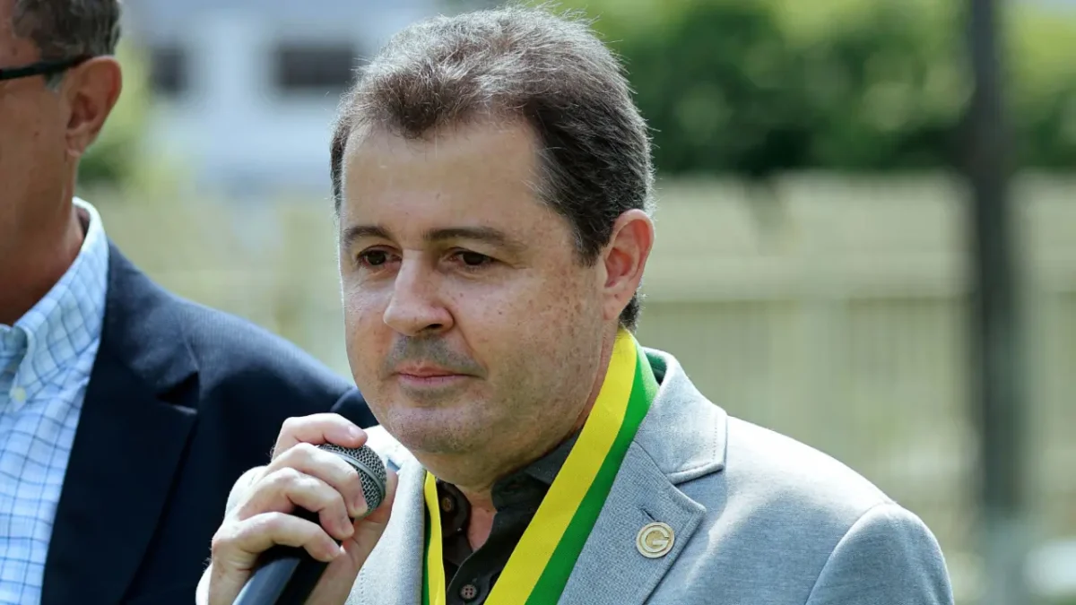 Paulo Rogério se exime do fracasso do Goiás na Série B: “não participei de nada no futebol”