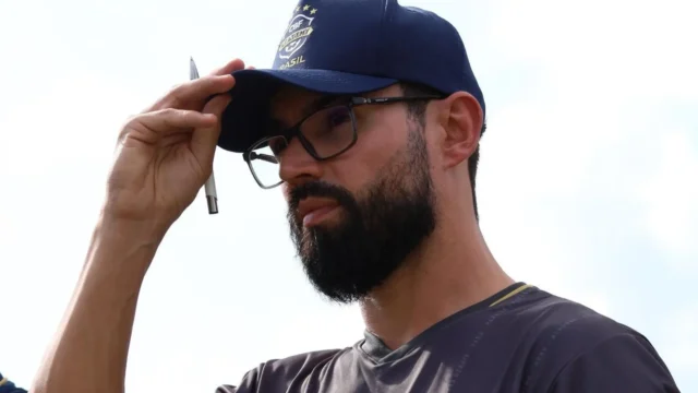 Permanência, acesso e título em 43 dias: Luan Carlos fala sobre fim de ano mágico no futebol goiano