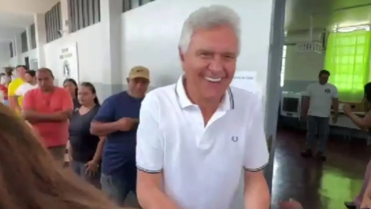 ‘Perspectiva é de vitória’, diz Caiado após votar em Nova Crixás