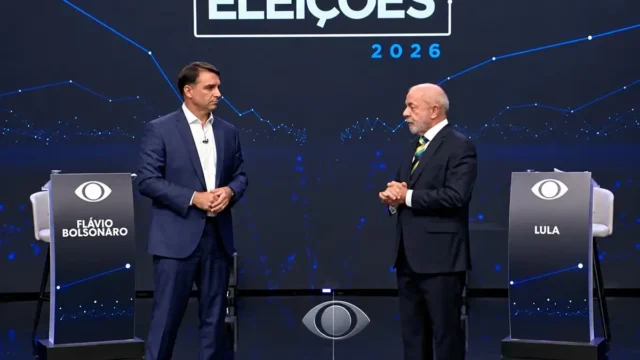 Petição por checagem de fatos ao vivo no debate da Globo supera 930 mil assinaturas
