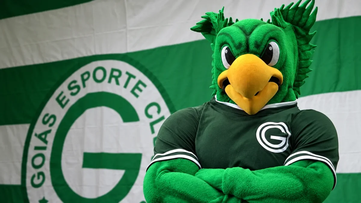 Por que o mascote do Goiás é um Periquito? Entenda a origem do símbolo esmeraldino