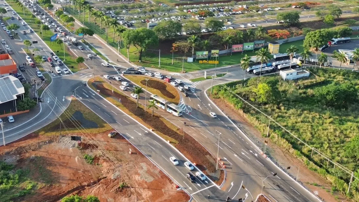 Prefeitura finaliza reconfiguração viária na GO-070 e destrava trânsito na Região Noroeste de Goiânia
