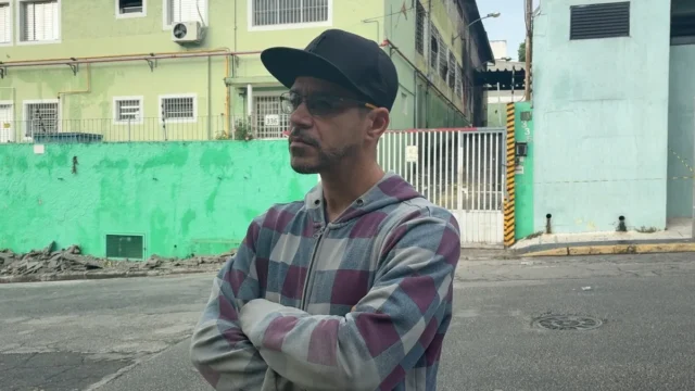Presença de parafina, plástico e papelão acelerou incêndio em fábrica de velas, relata funcionário