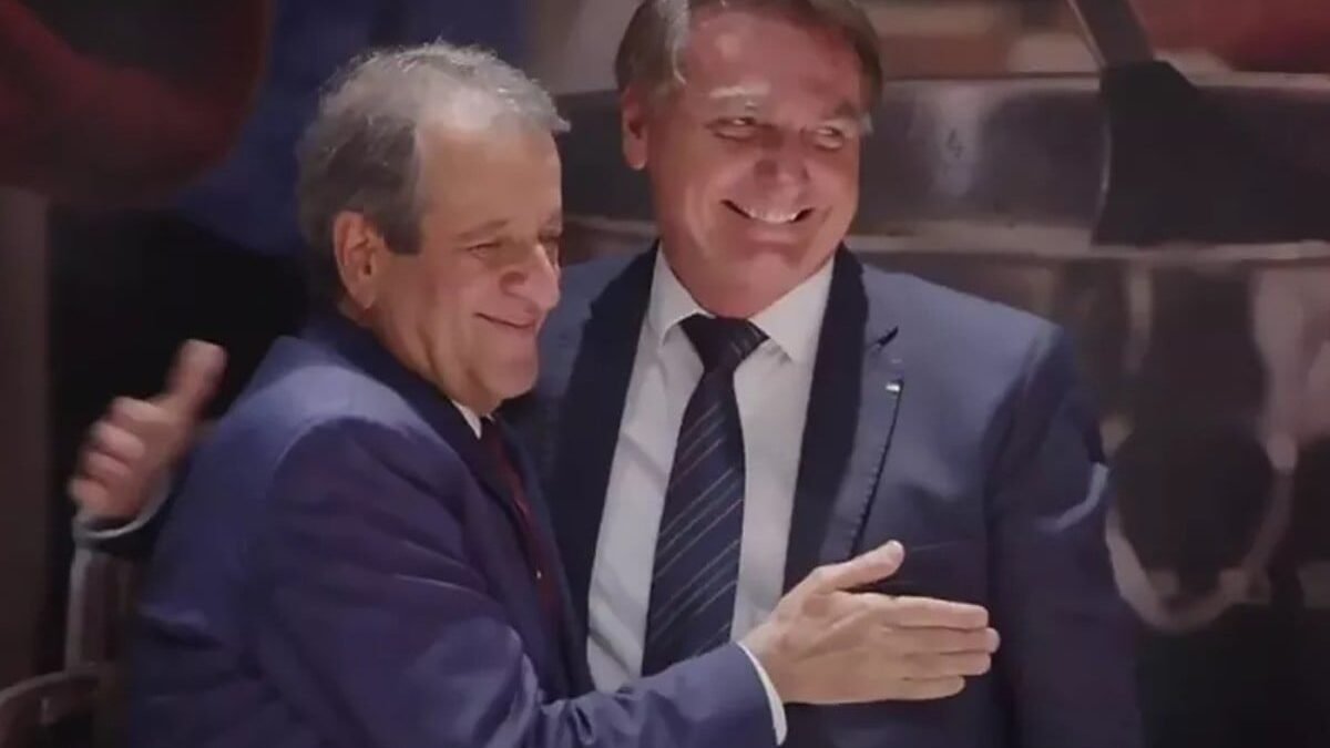 Presidente do PL diz que ‘ninguém aprovou’ carta de Flávio
