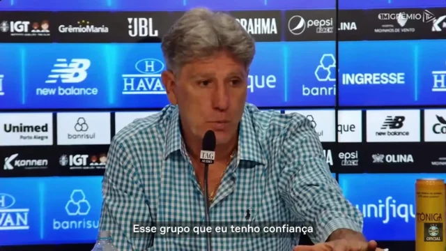 Renato Gaúcho critica excesso de estrangeiros no elenco do Grêmio