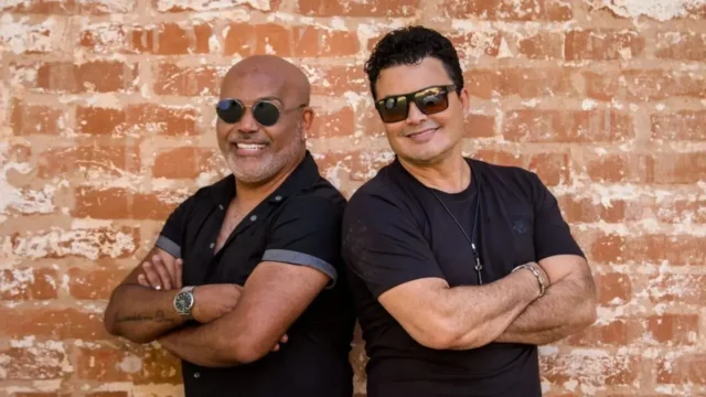 Renner anuncia carreira solo com projeto em homenagem à dupla com Rick