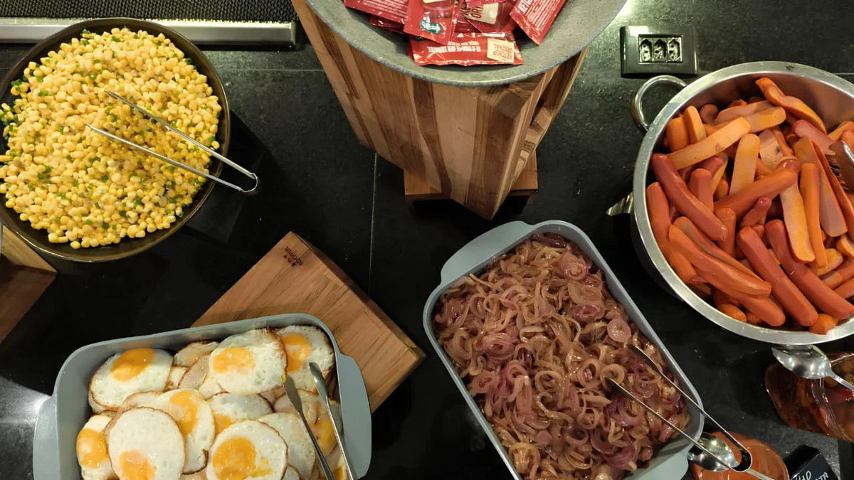 Restaurante em Goiânia terá feijoada com samba, noite de hambúrguer e festival de massas em outubro