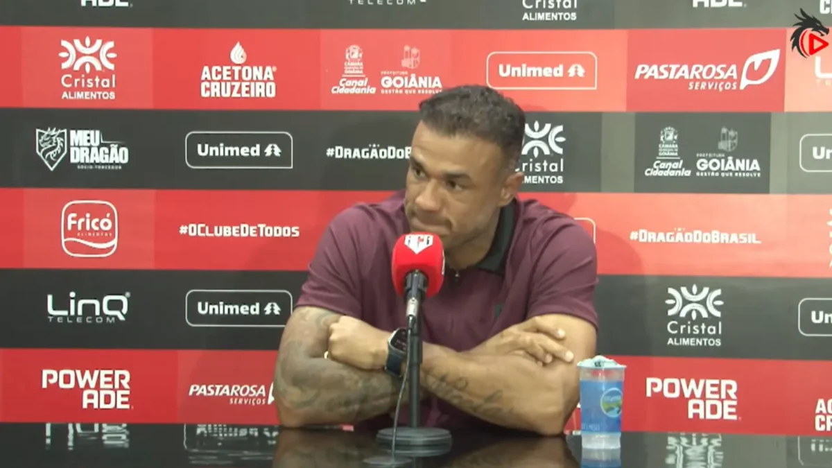 Roger Silva lamenta falta de pontaria e projeta decisão contra o Fortaleza