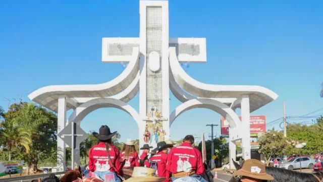 Santuário Pai Eterno lança tema da Romaria de Trindade de 2027