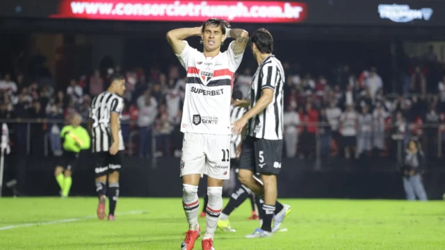 São Paulo confirma volta de Lucas e lesão de Ferreirinha
