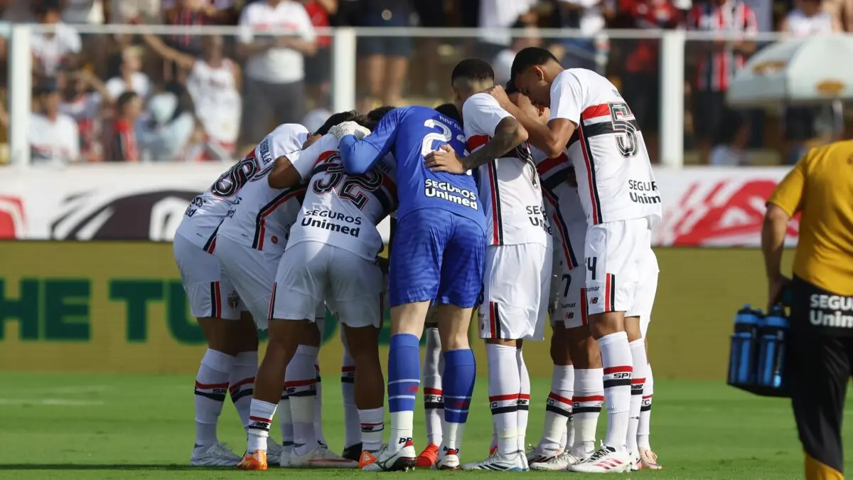 São Paulo tem oito pendurados antes de clássico contra Corinthians