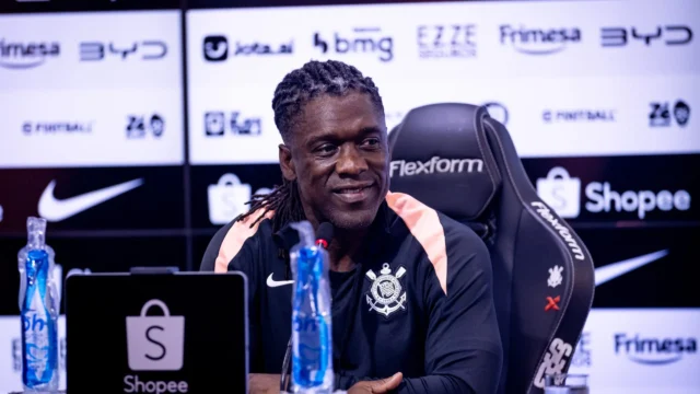 Seedorf muda rotina do Corinthians e aposta em motivação
