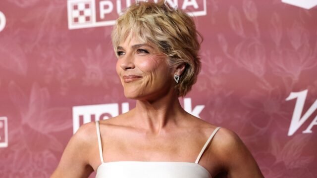 Selma Blair é presa e hospitalizada após agredir comissários de bordo nos EUA