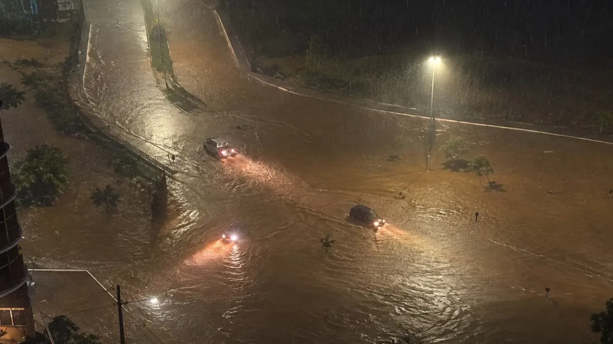 Tempestade deixa Rio Verde debaixo d’água e Novo Gama registra quase 90 mm de chuva nesta quarta