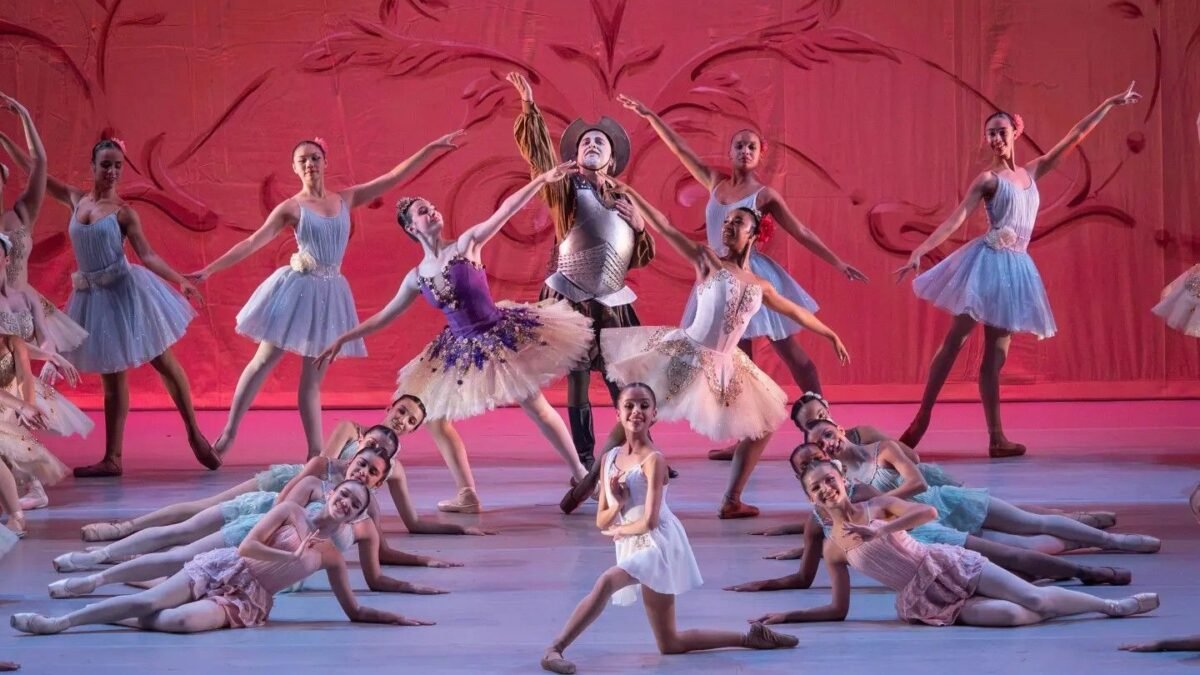 Theatro Municipal oferece formação gratuita em dança para estudantes do fundamental em SP; veja como se inscrever