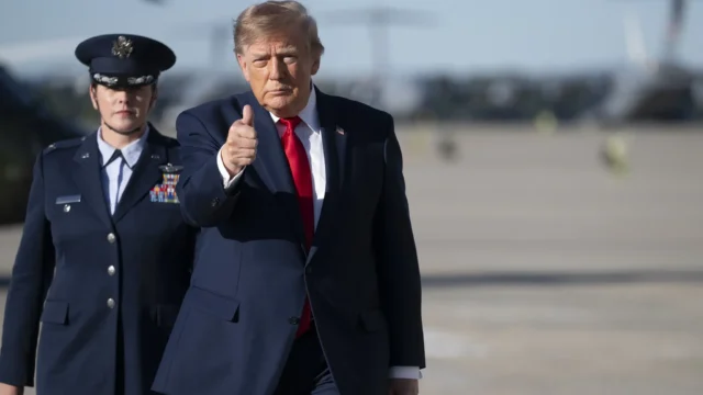 Trump diz que eleição brasileira pareceu fraudada, mas afirma gostar de Lula