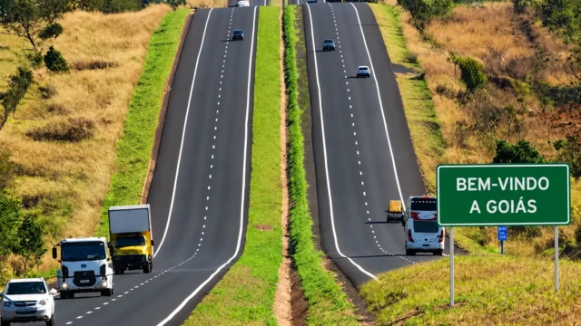 Vai pegar estrada em Goiás? Novo mapa revela onde tem asfalto e terra