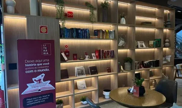 Veja onde pegar livros gratuitos e doar obras em Goiânia
