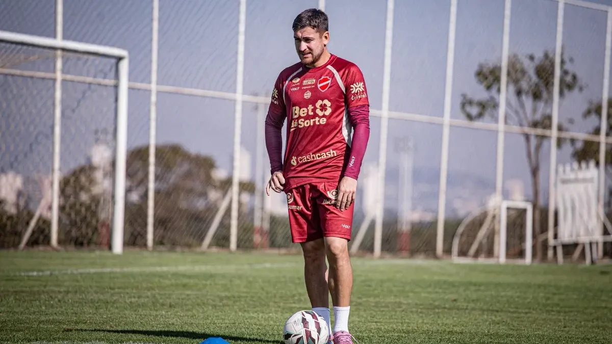 Vila Nova perde volante titular para jogo decisivo pelo acesso contra o Novorizontino