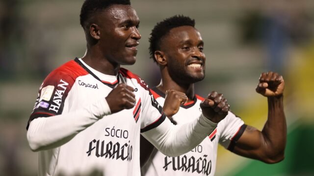 Viveros supera Tevez e estabelece recorde entre estrangeiros estreantes no Brasileirão