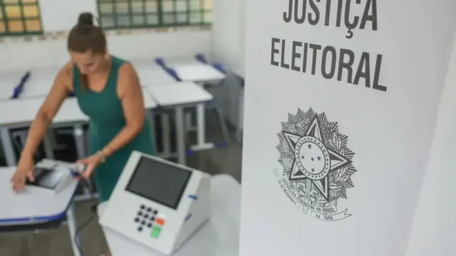 Zanin diz que prorrogação do horário de votação até as 19h só vale para urnas ainda abertas